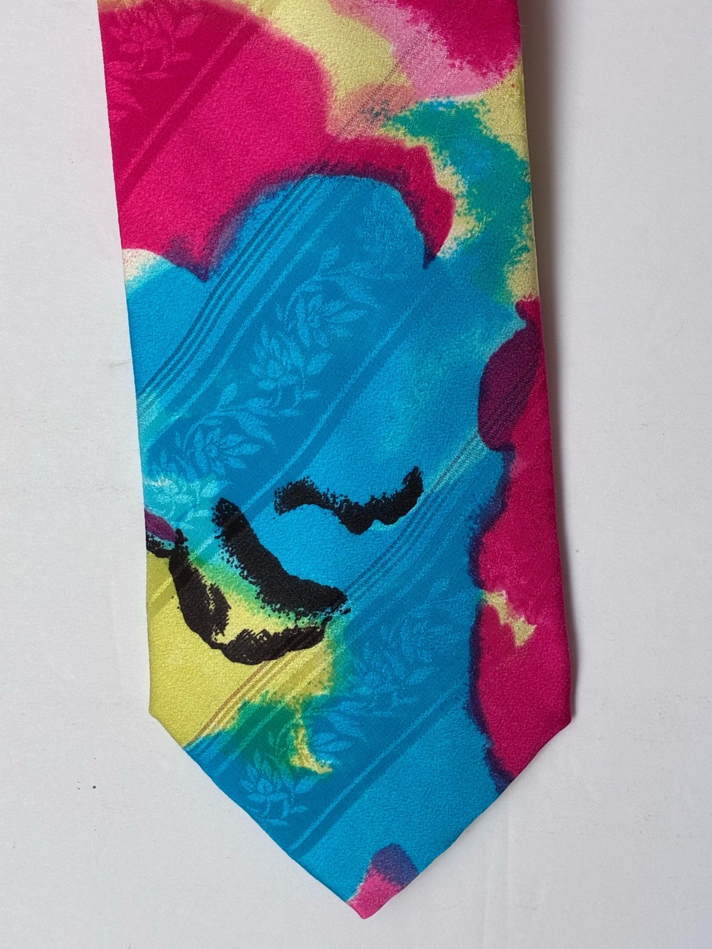 VTG Buccelli Italy  Silk Necktie NWOT Abstract Painterly Neon Pink Blue Art 58”